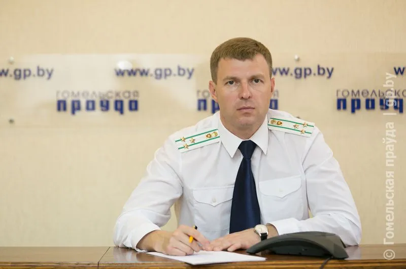 Накануне Дня работников прокуратуры в пресс-центре “Гомельскай праўды” прошла прямая линия с прокурором области Сергеем АЗЕМШЕЙ