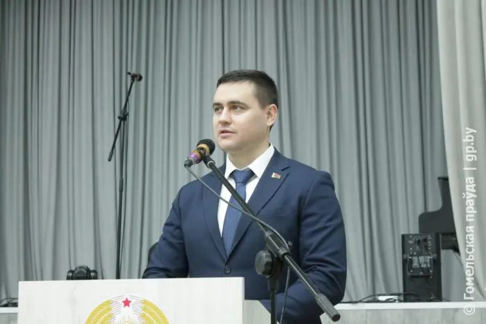 Министр образования Республики Беларусь Андрей Иванец в рамках рабочего визита встретился с педагогическими работниками Гомельщины
