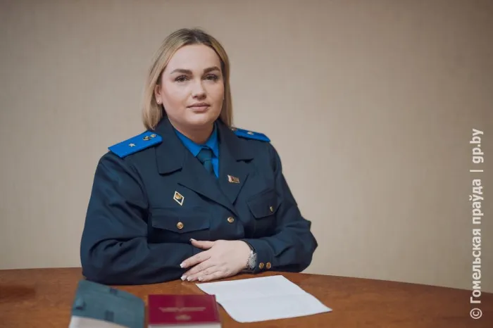 В Гомеле мастерская по ремонту айфонов сотрудничала с преступниками. Следователь рассказала о «рабочих» схемах телефонных мошенников