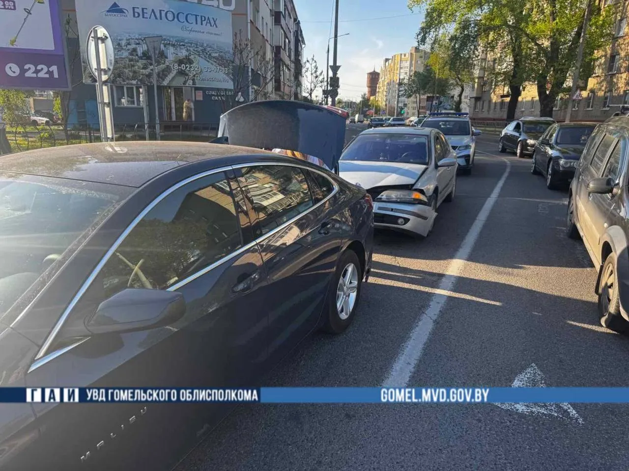 В Гомеле на улице Кирова произошло попутное столкновение: пострадала маленькая пассажирка