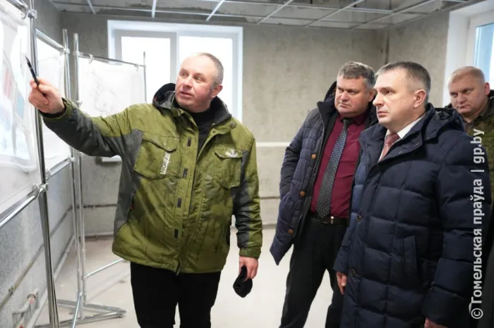 Объект республиканского уровня: в Добрушском районе продолжается строительство свинокомплекса