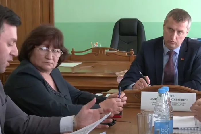 Заместитель Главы Администрации Президента Республики Беларусь Дмитрий Крутой встретился с жителями
