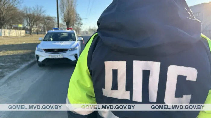 Госавтоинспекция рекомендует автолюбителям не торопиться менять зимние шины на летние