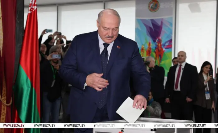 Лукашенко проголосовал на президентских выборах