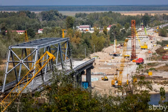 В Мозыре началось возведение опор реконструируемого моста через Припять