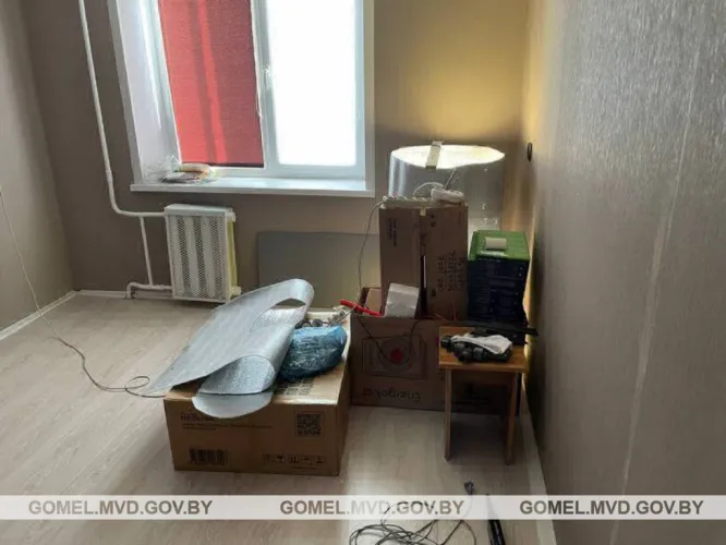 В Светлогорске рабочий завода оборудовал в квартире помещение для выращивания конопли