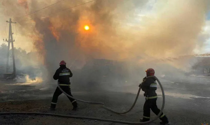В Жлобинском районе спасатели ликвидировали пожар на пилораме