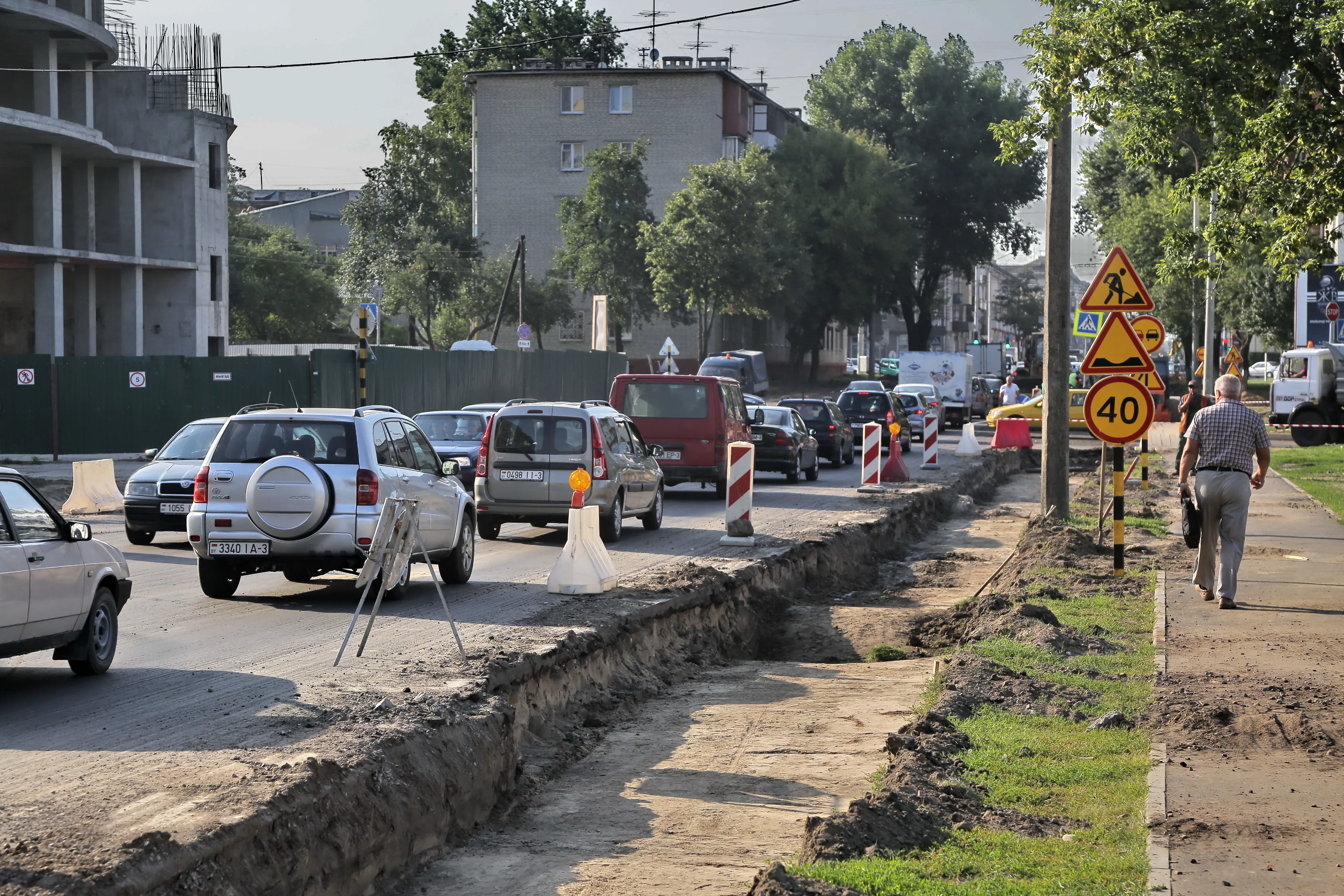 В Гомеле начались работы по расширению улицы Кирова