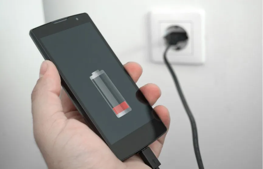 Эксперты назвали приложения-вредители для зарядки Android-смартфонов