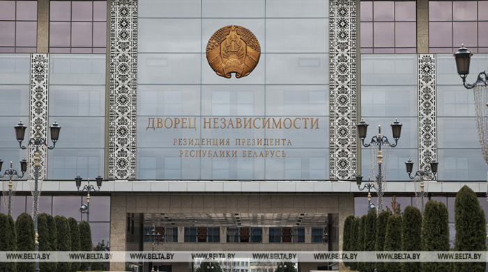 Президент Кыргызстана по телефону поздравил Лукашенко с уверенной победой на выборах