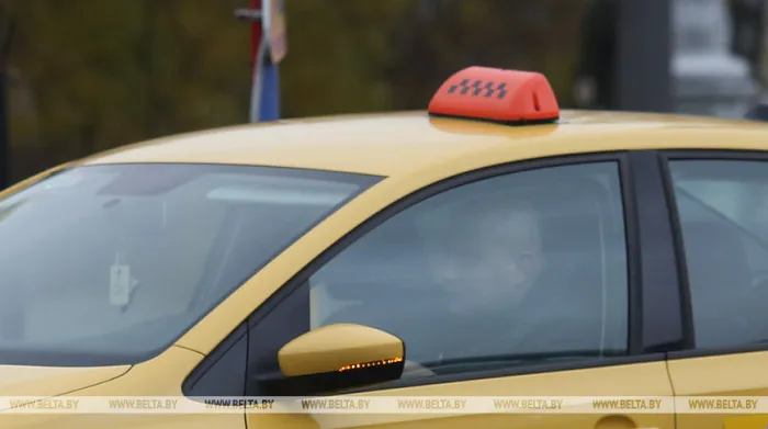 В Октябрьском районе у таксиста за долги по кредиту конфисковали авто
