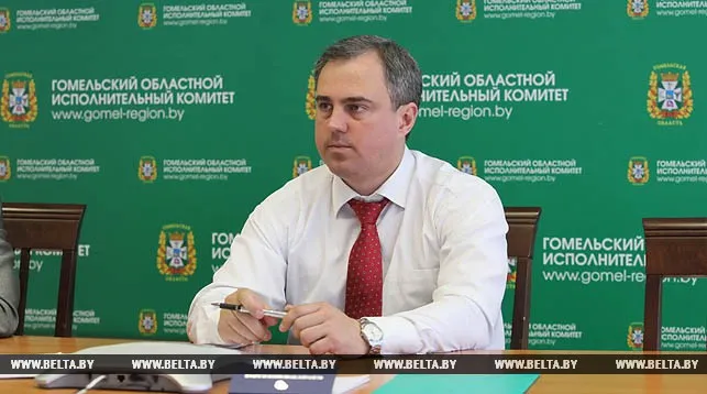 Прямая линия приобрела формат конструктивного диалога между населением Гомельской области и властью - Привалов 