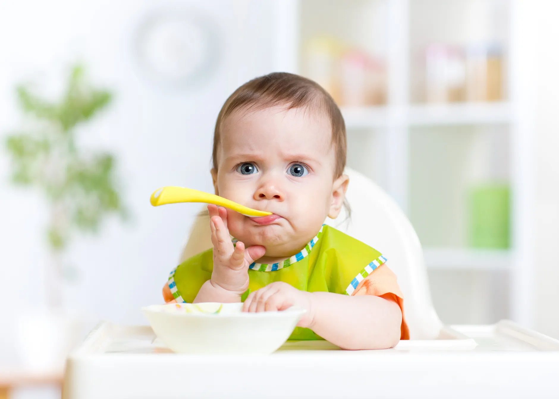 Госсаннадзор выявил продукцию, не соответствующую гигиеническим нормам, в том числе детское пюре из кролика "Маленькое счастье"
