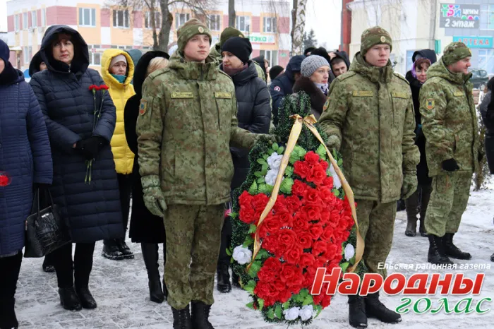 В Ельске прошли митинг «Освобожденный и непокоренный» и тематический концерт, посвященные Дню освобождения района от немецко-фашистских захватчиков