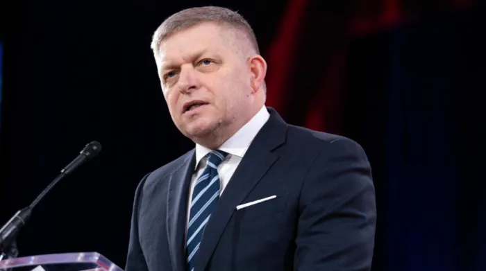 Фицо: Словакия не поддержит решение саммита ЕС по Украине из-за отсутствия пункта о "Дружбе"
