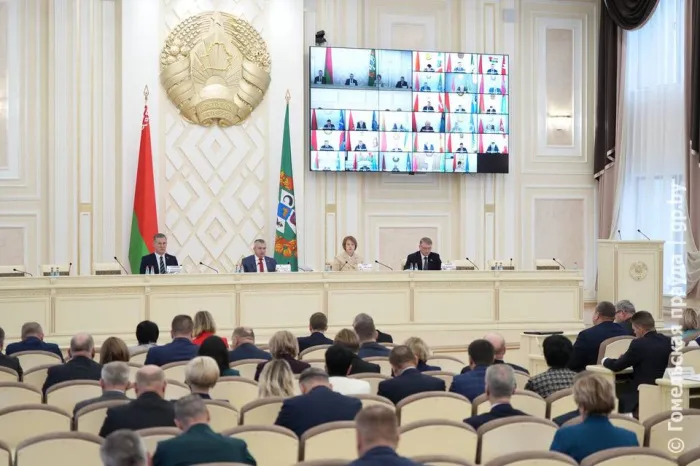 Экономика для человека. В Гомеле прошло совместное заседание облисполкома и областного Совета депутатов