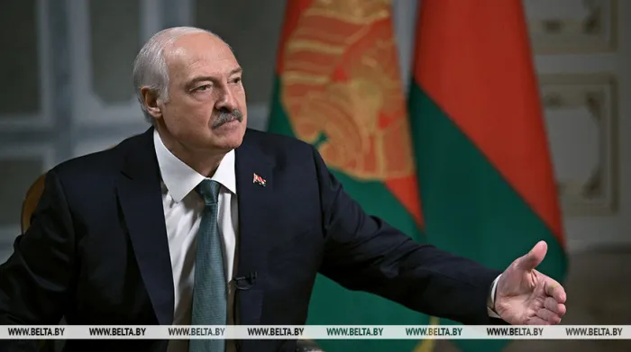 Лукашенко о своем кредо в политике: не намерен поддакивать и быть декорацией для кого-то 