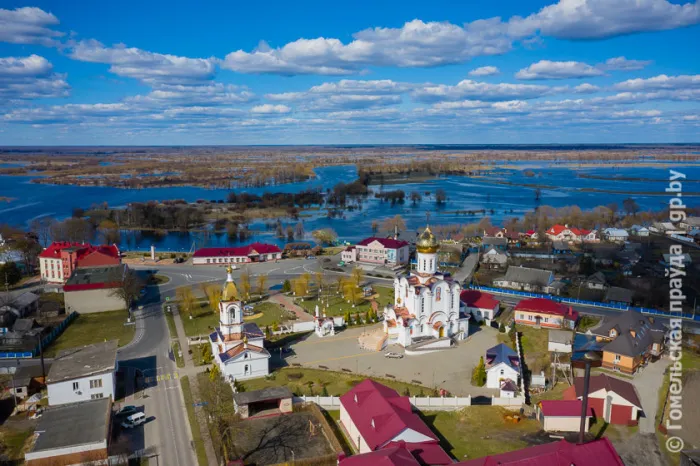 Коммунальное унитарное предприятие «Житковичский коммунальник» сердечно поздравляет земляков со знаковым событием – 100-летием со дня образования Житковичского района!