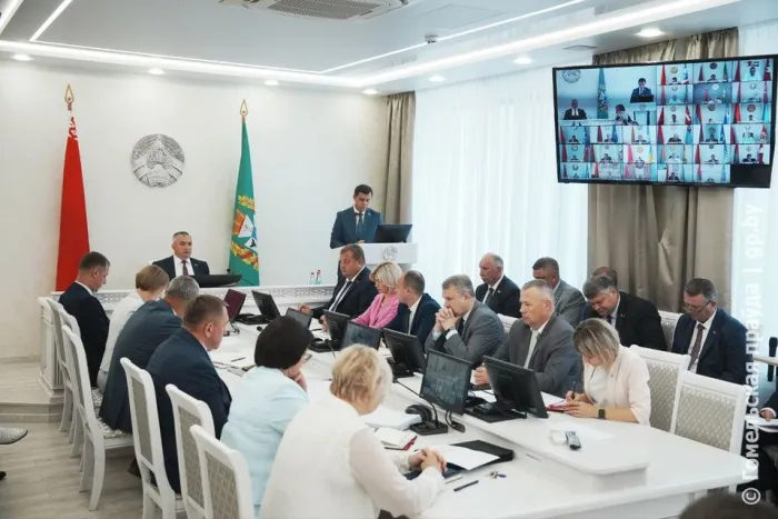 Заросшие поля - нонсенс. На аппаратном совещании обсудили вопросы реализации древесины и благоустройства