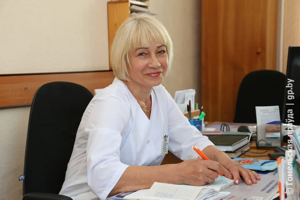 Дорога в профессию: 33 года трудится в медслужбе УВД облисполкома Екате­рина Кушталь