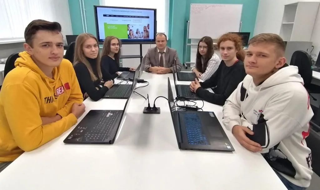 В ГГУ имени Ф. Скорины выбрали лучшую студенческую научно-исследовательскую лабораторию 2021 года