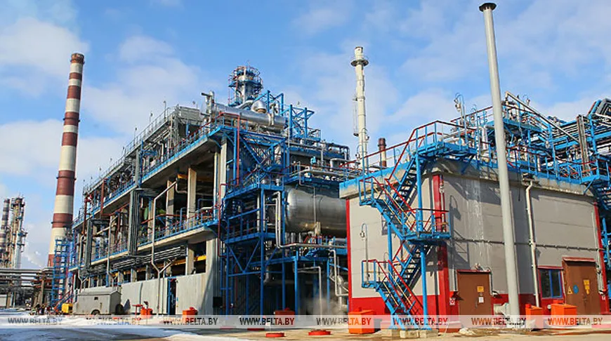 Белорусские НПЗ в I квартале сократили переработку нефти на 40,6%