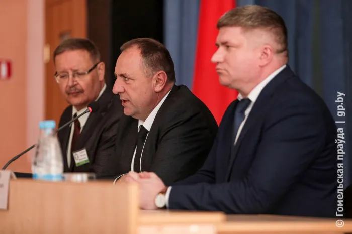 Сергей Бартош провел информационную встречу в Речицком государственном аграрном колледже