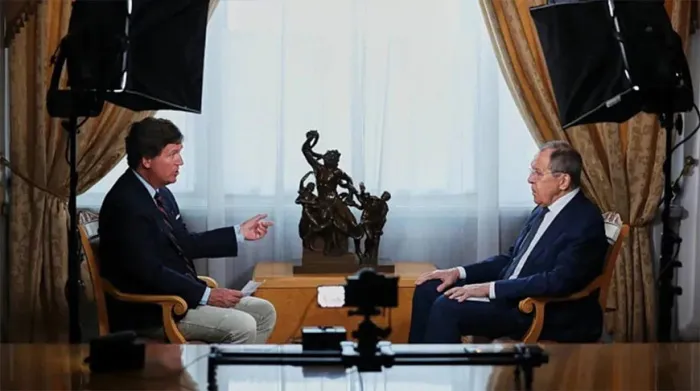 Есть контакт. О чем говорит интервью Карлсона с Лавровым?