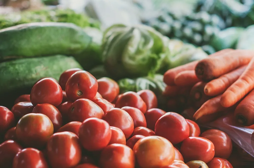 Заготавливаете ли вы продукцию на сельскохозяйственных ярмарках? Такой вопрос журналисты “Гомельскай праўды” задали прохожим в центре Гомеля