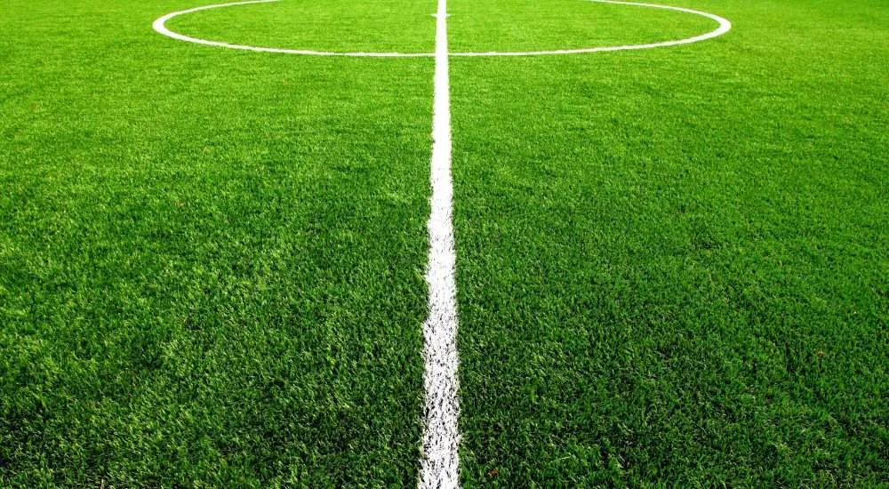Мужская сборная Беларуси по футболу потеряла одну позицию в рейтинге FIFA
