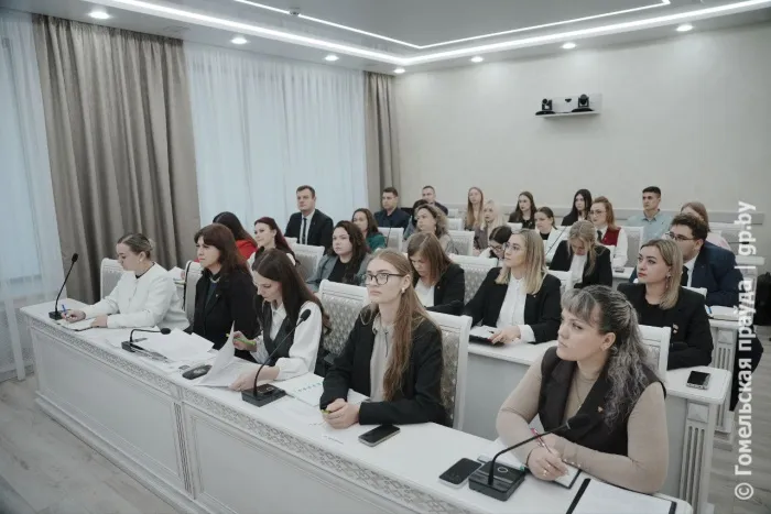 Поддержка и курс на развитие: в Гомеле подвели итоги работы обкома БРСМ
