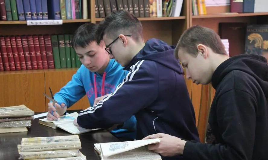 В Хойникском лицее не только научат, но и дадут возможность подзаработать
