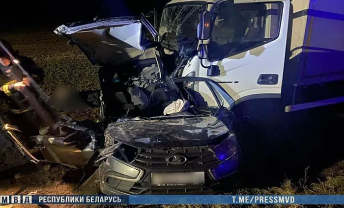 По вине водителя автопоезда в ДТП с тремя транспортными средствами погибли два человека: прокуратура Буда-Кошелевского района поддержала в суде государственное обвинение