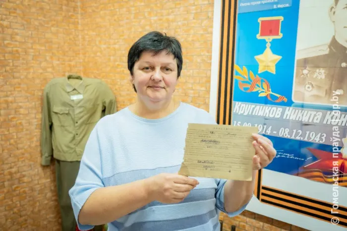Корреспонденты «Гомельскай праўды» побывали в музейной комнате имени Героя Советского Союза Никиты Кругликова в Чечерском районе