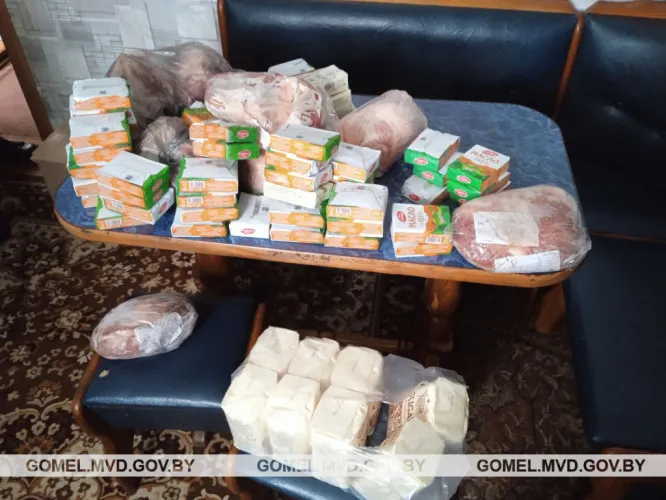 В Хойниках задержали работников школьной столовой, которые присваивали продукты питания