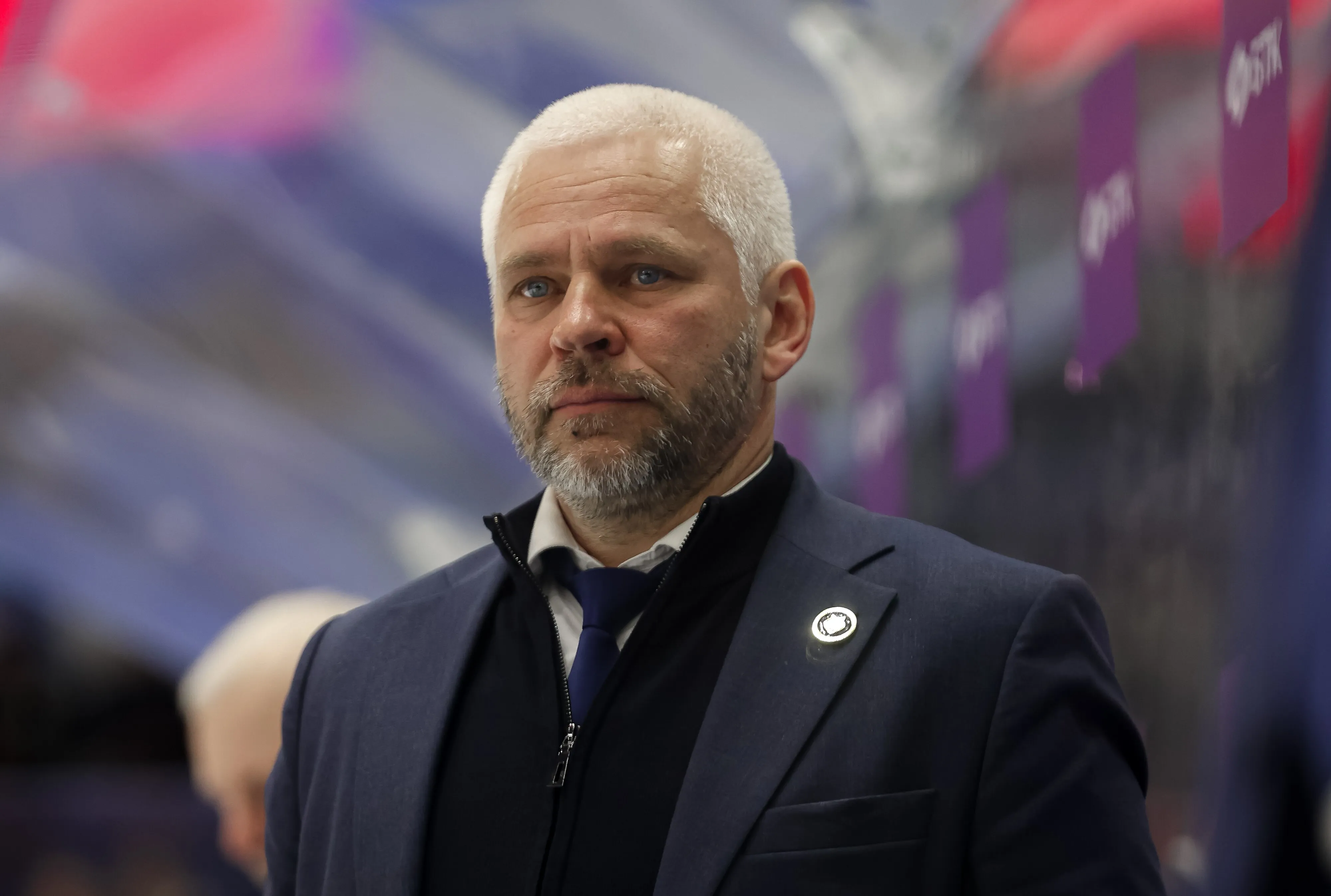 Главный тренер жлобинского "Металлурга" Саяпин: "Недавно для жены у бабушек все цветы скупил"
