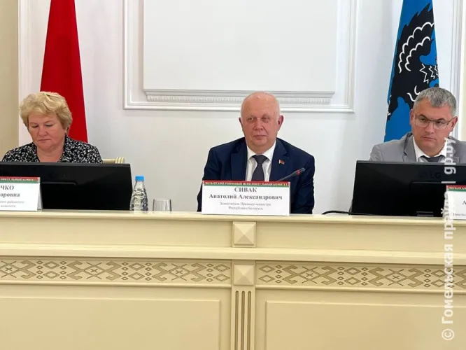 Мозырщину с рабочим визитом посетил заместитель премьер-министра Республики Беларусь Анатолий Сивак