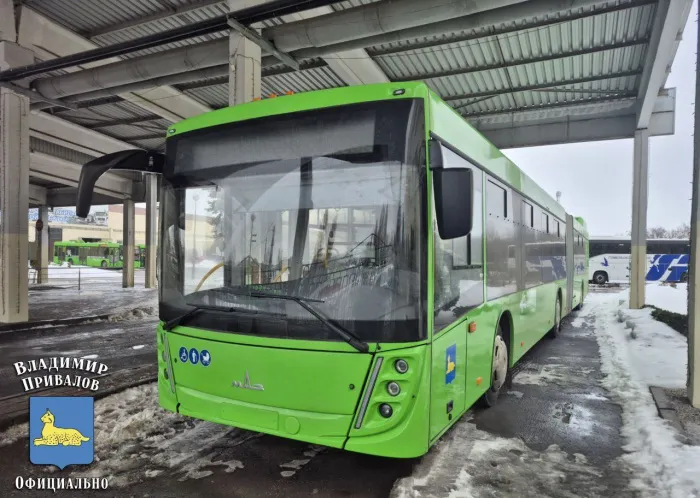 В Гомель прибыли два новых автобуса МАЗ-216