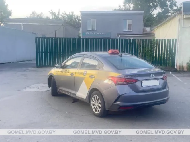 На парковке в Гомеле пострадал пешеход