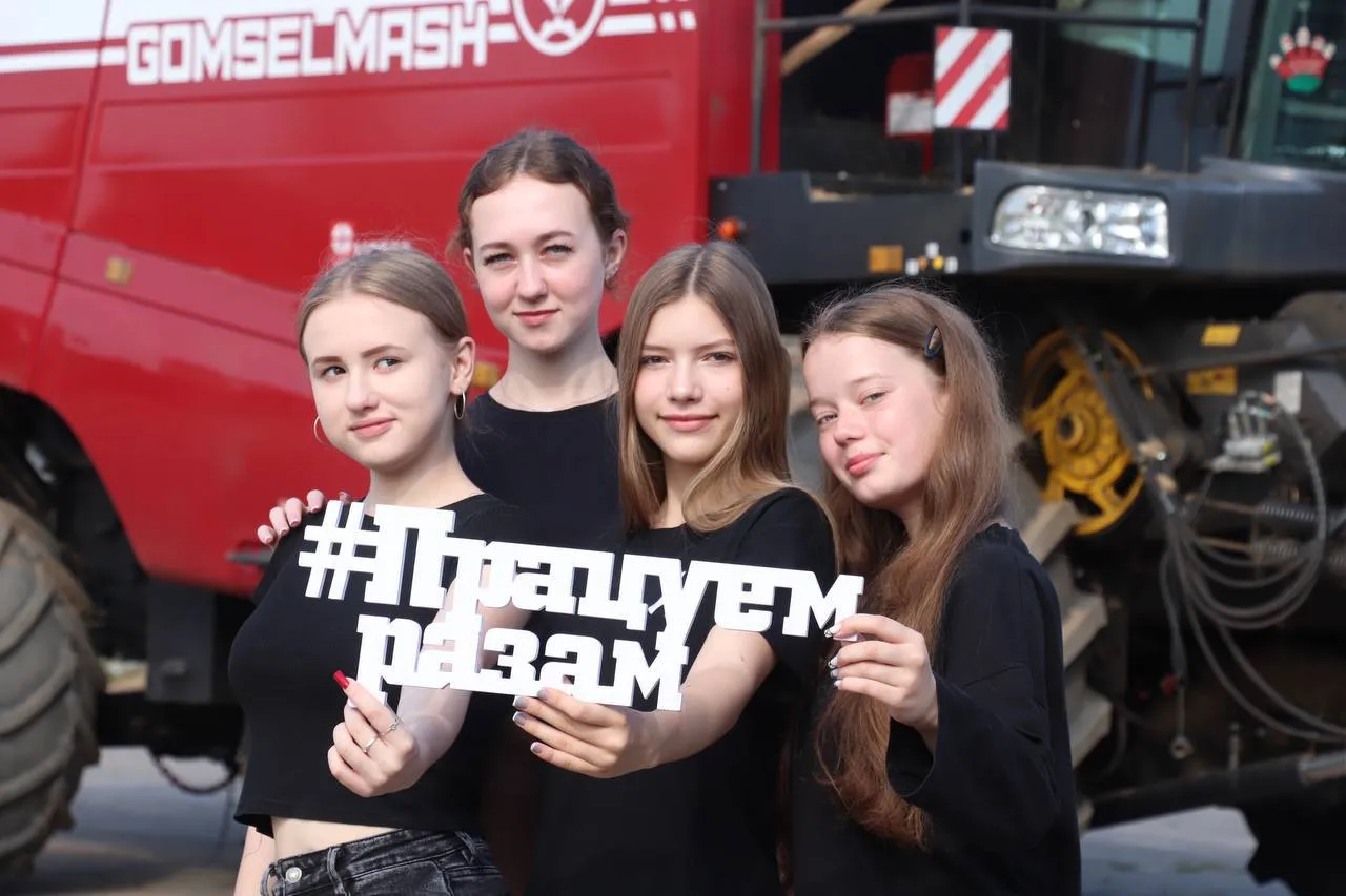 Труд – крут: в 343 студотрядах Гомельщины трудится почти пять тысяч юношей и девушек 