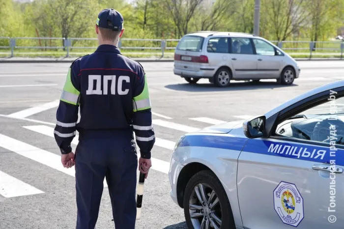 За прошедшие выходные ГАИ Гомельской области задержала 30 бесправников и 11 нетрезвых водителей 