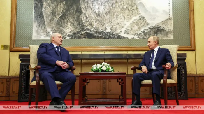 Лукашенко заверил Путина в поддержке России в борьбе с современным нацизмом