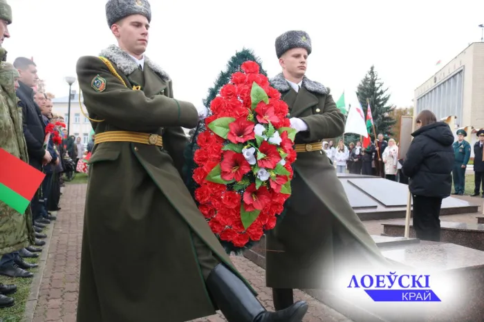 В Лоеве состоялся митинг, посвященный 82-й годовщине освобождения района от немецко-фашистских захватчиков