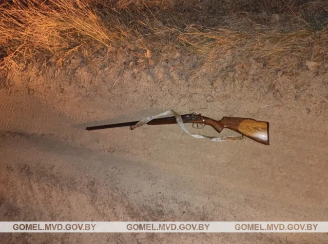 В Речицком районе милиционеры обезвредили нетрезвого мужчину с оружием