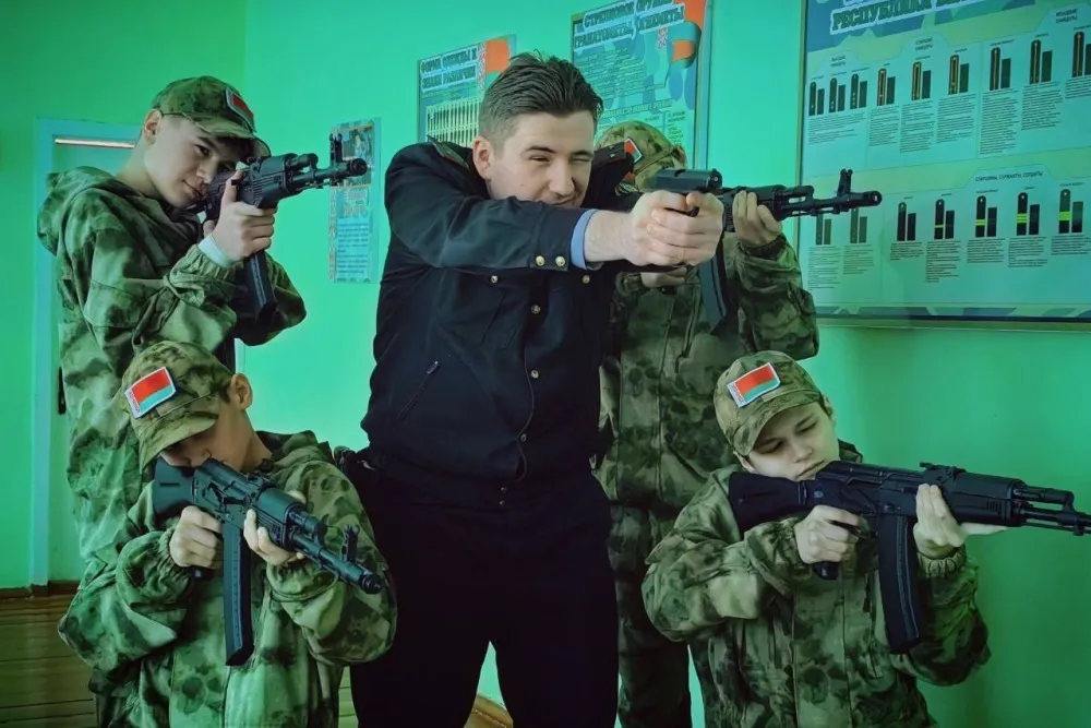 В средней школе №1 города Чечерска открыли интерактивный тир