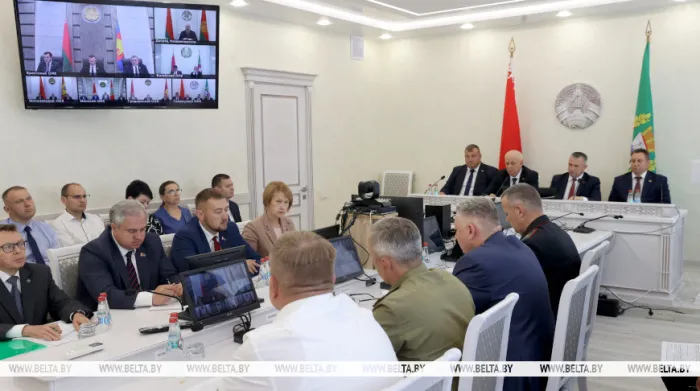 Сивак: непогода в Беларуси затронула населенные в пункты, в которых проживает 1,2 млн человек