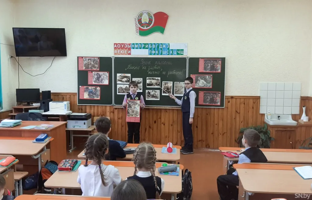  Светлогорские гимназисты обучают своих одноклассников