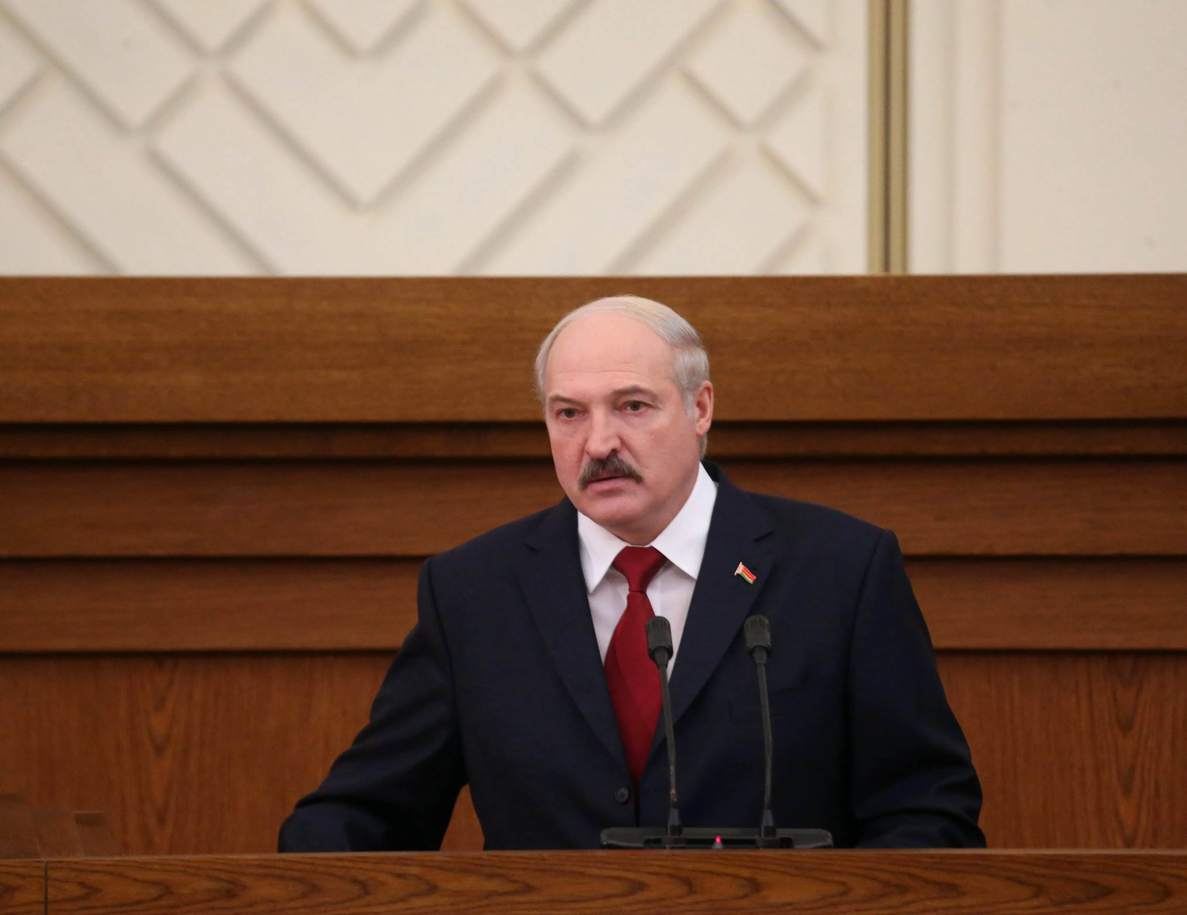 Президент выступил с Посланием белорусскому народу и Национальному собранию