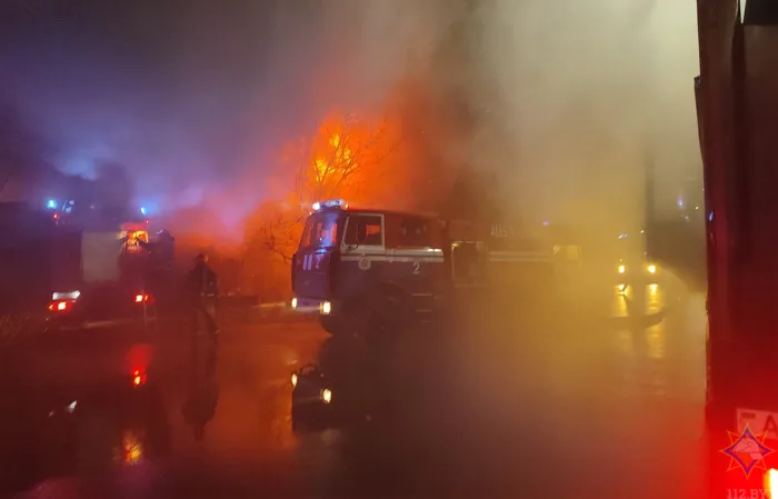 В Гомеле на Ярославской улице сгорел жилой дом