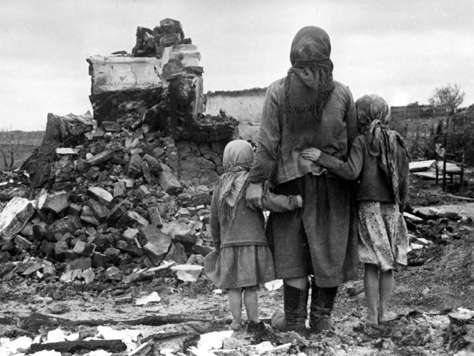 За время оккупации Кормянского района фашисты замучили, повесили, расстреляли более 1170 человек, 1493 жителей угнали в немецкое рабство